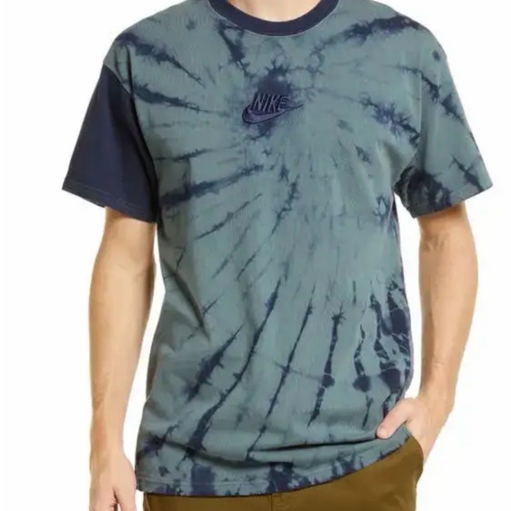 Throwback Style Nike Sport-wear Max 90 tie dye tee